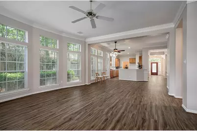 34 Reflection Point Drive E, The Woodlands, TX 77381 - Photo 15