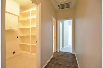 34 Reflection Point Drive E, The Woodlands, TX 77381 - Photo 35