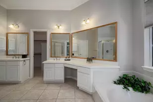 34 Reflection Point Dr E, The Woodlands, TX 77381 - Photo 27