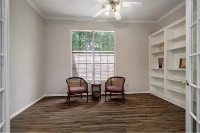 34 Reflection Point Drive E, The Woodlands, TX 77381 - Photo 9