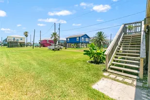 314 Crab St, Surfside Beach, TX 77541 - Photo 23