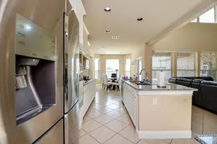 2446 Flowering Brook Ln, Sugar Land, TX 77479 - Photo 17