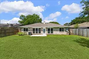 10111 Limewood Ln, Sugar Land, TX 77498 - Photo 15
