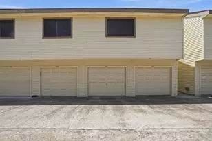 2425 Holly Hall St, Houston, TX 77054 - Photo 25