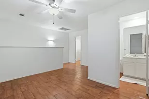 2425 Holly Hall St, Houston, TX 77054 - Photo 21