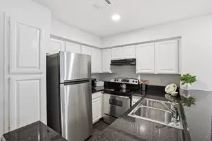 2425 Holly Hall St, Houston, TX 77054 - Photo 11