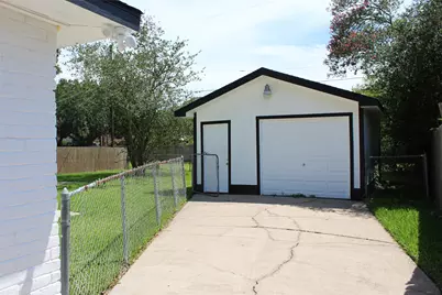 210 Brigadoon Lane, Friendswood, TX 77546 - Photo 37