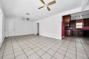 12474 Birdie Ln, Houston, TX 77015 - Photo 9