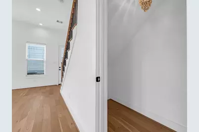 10937 Fire Creek Drive, Houston, TX 77043 - Photo 15