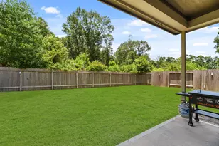 2340 N Amber Ruse Ct, Conroe, TX 77304 - Photo 29