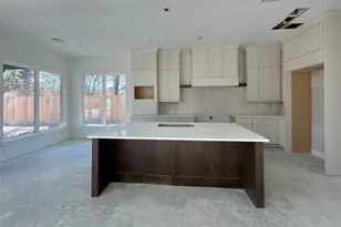 9839 Warwana Rd, Houston, TX 77080 - Photo 5