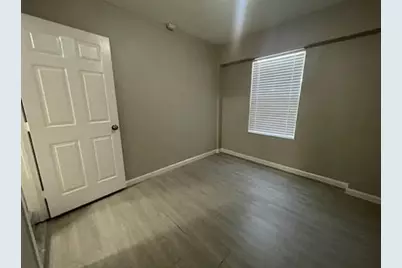 1114 E Pecan Street, Angleton, TX 77515 - Photo 15