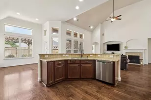 1701 Preserve Ln, Pearland, TX 77089 - Photo 11