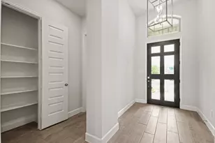 17406 Bayflower Dr, Conroe, TX 77385 - Photo 3