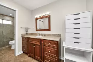 5838 Silver Frst Dr, Houston, TX 77092 - Photo 17