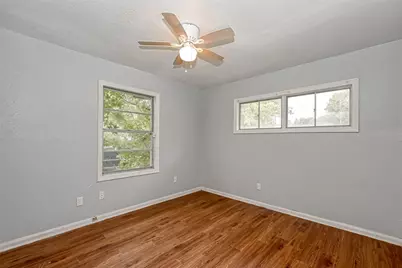 5707 Lakefield Drive, Houston, TX 77033 - Photo 7