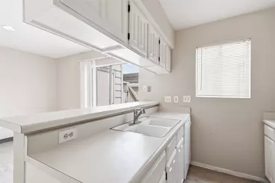 2120 Wilcrest Drive #108, Houston, TX 77042 - Photo 7