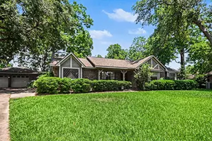 62 Daffodil Ct, Lake Jackson, TX 77566 - Photo 3