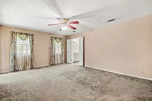 62 Daffodil Ct, Lake Jackson, TX 77566 - Photo 23