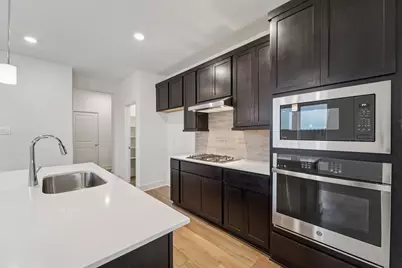 29518 Pondview Drive, Waller, TX 77484 - Photo 5