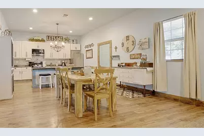 5160 Avenue B, Sheridan, TX 77475 - Photo 9