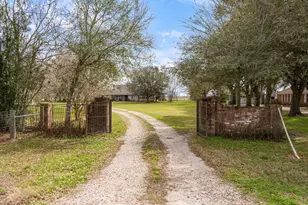 12229 Dannhaus Rd, Needville, TX 77461 - Photo 41