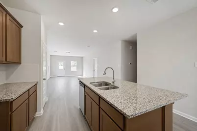 1929 N Riverside Circle, Dayton, TX 77535 - Photo 7