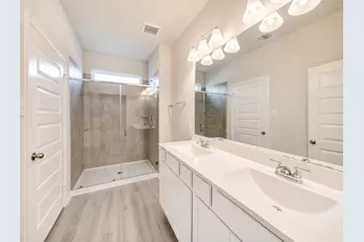 1929 N Riverside Circle, Dayton, TX 77535 - Photo 13