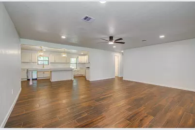 6930 Oak Bend Drive, Alvin, TX 77511 - Photo 7