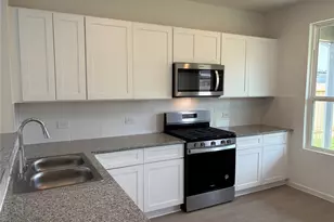 26017 Hampshire Dr, Magnolia, TX 77355 - Photo 5