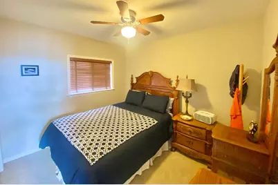 709 Cr 4921, Etoile, TX 75944 - Photo 17