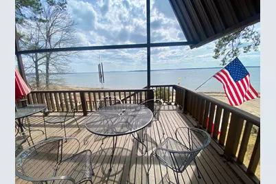 709 Cr 4921, Etoile, TX 75944 - Photo 1