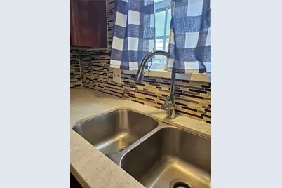410 Crepe Myrtle Avenue, Orange, TX 77630 - Photo 15
