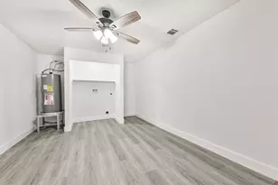 2121 County Rd 892, Alvin, TX 77511 - Photo 19