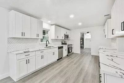 2121 County Road 892, Alvin, TX 77511 - Photo 5