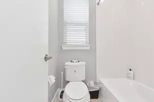1718 Eado Point Ln, Houston, TX 77003 - Photo 9