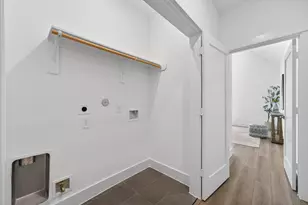 305 Marcella St, Houston, TX 77091 - Photo 37