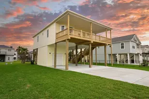 22805 Miramar Circle, Galveston, TX 77554 - Photo 5