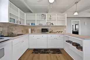 611 Fort Velasco Dr, Freeport, TX 77541 - Photo 7