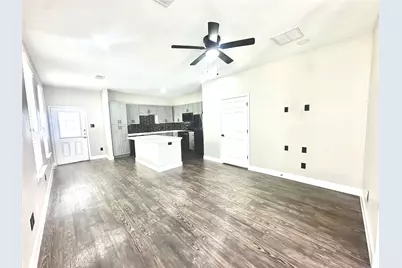 62 Woodland Hills Drive #B, Conroe, TX 77303 - Photo 3