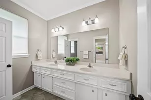 2452 Ripplewood Dr, Conroe, TX 77384 - Photo 19