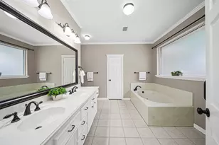 2452 Ripplewood Dr, Conroe, TX 77384 - Photo 15