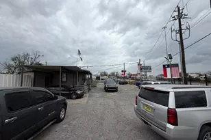 11055 Eastex Fwy, Houston, TX 77093 - Photo 3