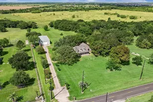 10220 Hanselman Rd, Manvel, TX 77578 - Photo 31