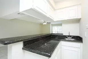 14641 Perthshire Rd, Houston, TX 77079 - Photo 9