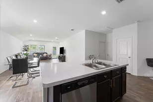 12611 NW Landon Light Ln, Houston, TX 77038 - Photo 15