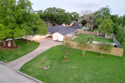 3010 Broadmoor Drive, Sugar Land, TX 77478 - Photo 3