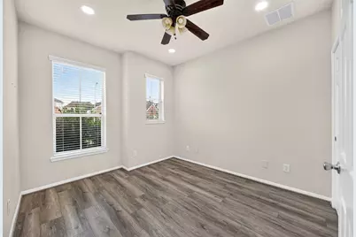 8806 Willow Wind Lane, Houston, TX 77083 - Photo 33