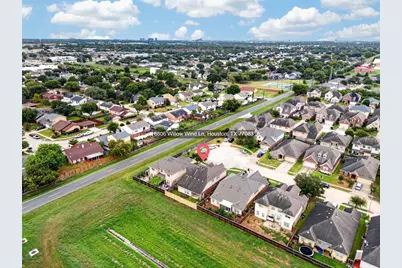 8806 Willow Wind Lane, Houston, TX 77083 - Photo 11