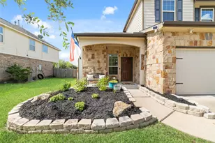 8719 Sweet Pasture Dr, Tomball, TX 77375 - Photo 3